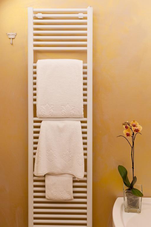Relais Montemaggiore Беттолле Екстер'єр фото