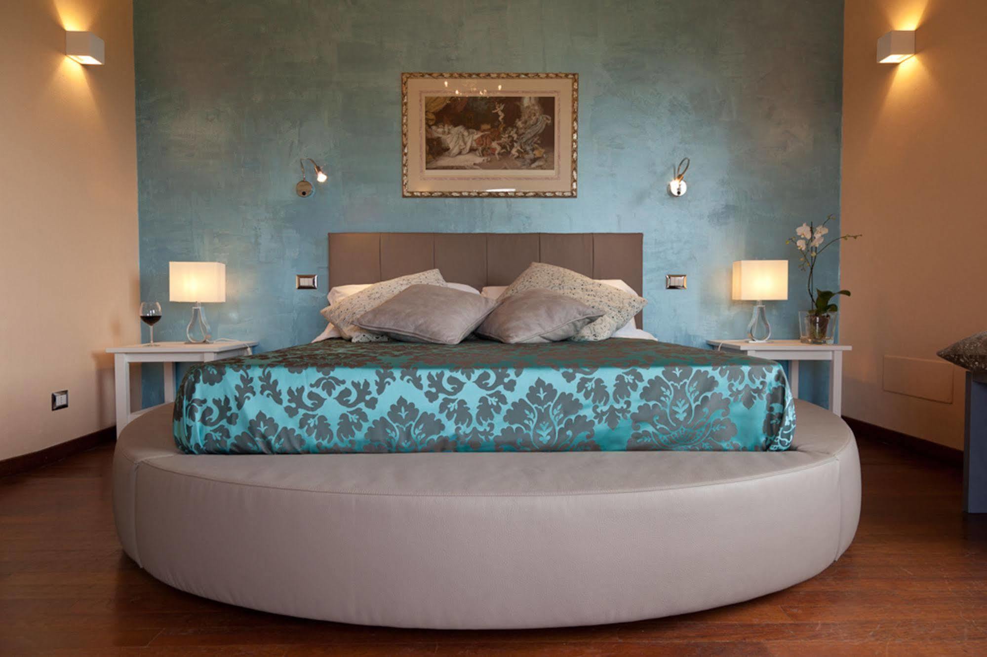 Relais Montemaggiore Беттолле Екстер'єр фото