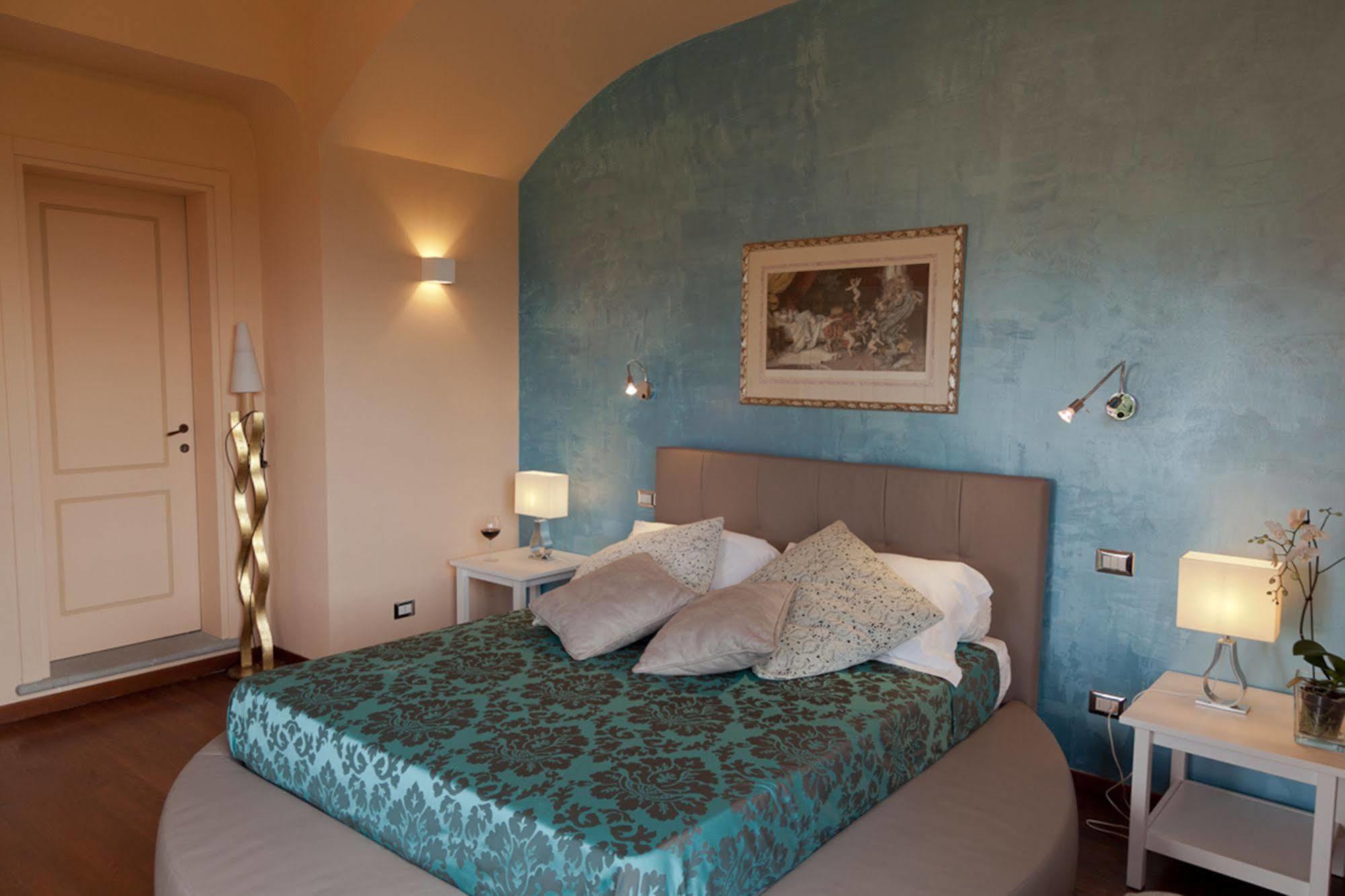 Relais Montemaggiore Беттолле Екстер'єр фото